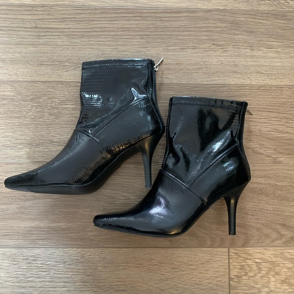 Black heeled boots - Picture 4 of 4